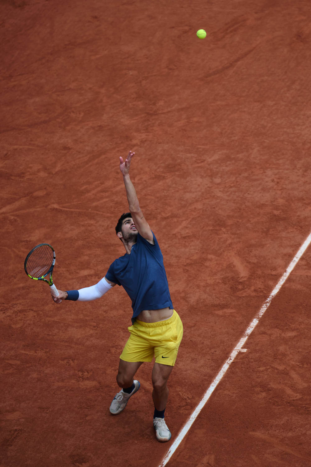 西班牙网球队绝地反击法国网球队，阿尔卡拉斯惊艳世界