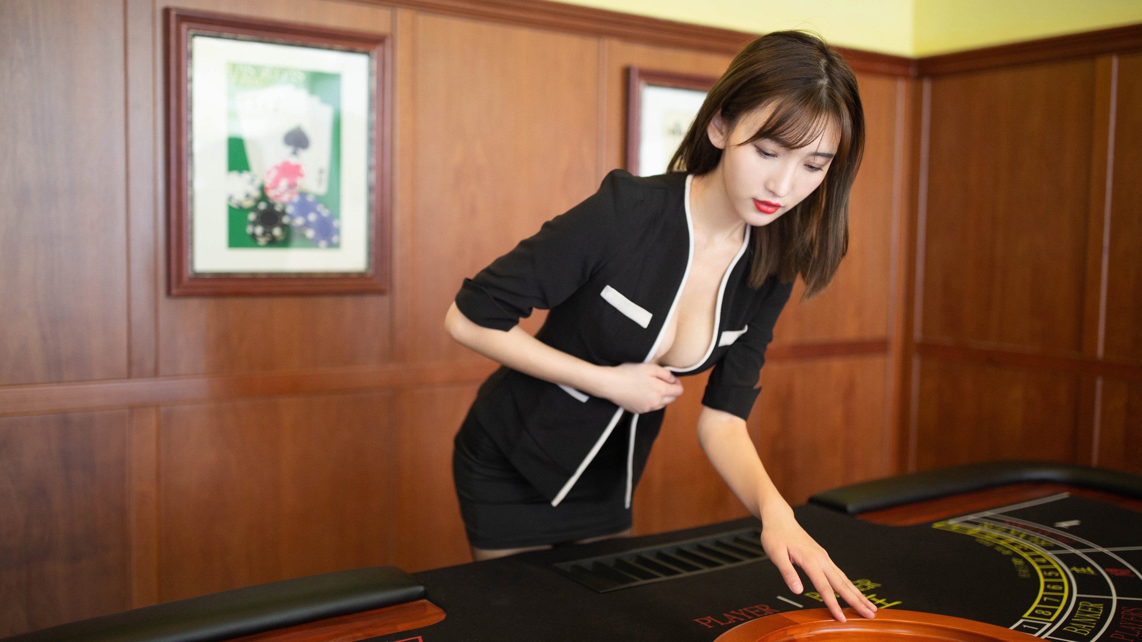 跨国篮球盛宴,西亚卡姆如火山爆发,山西队硬核终结雷霆不败神话