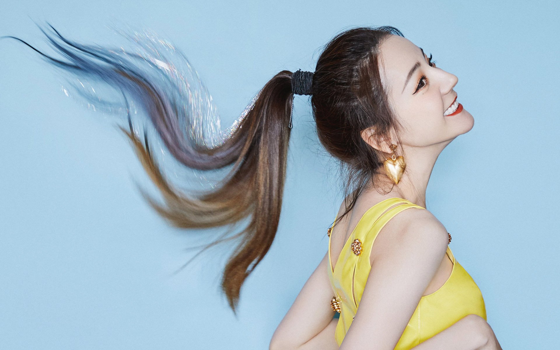 巅峰对决的逆袭者,当威尔士城墙被三笘薰的独舞瓦解