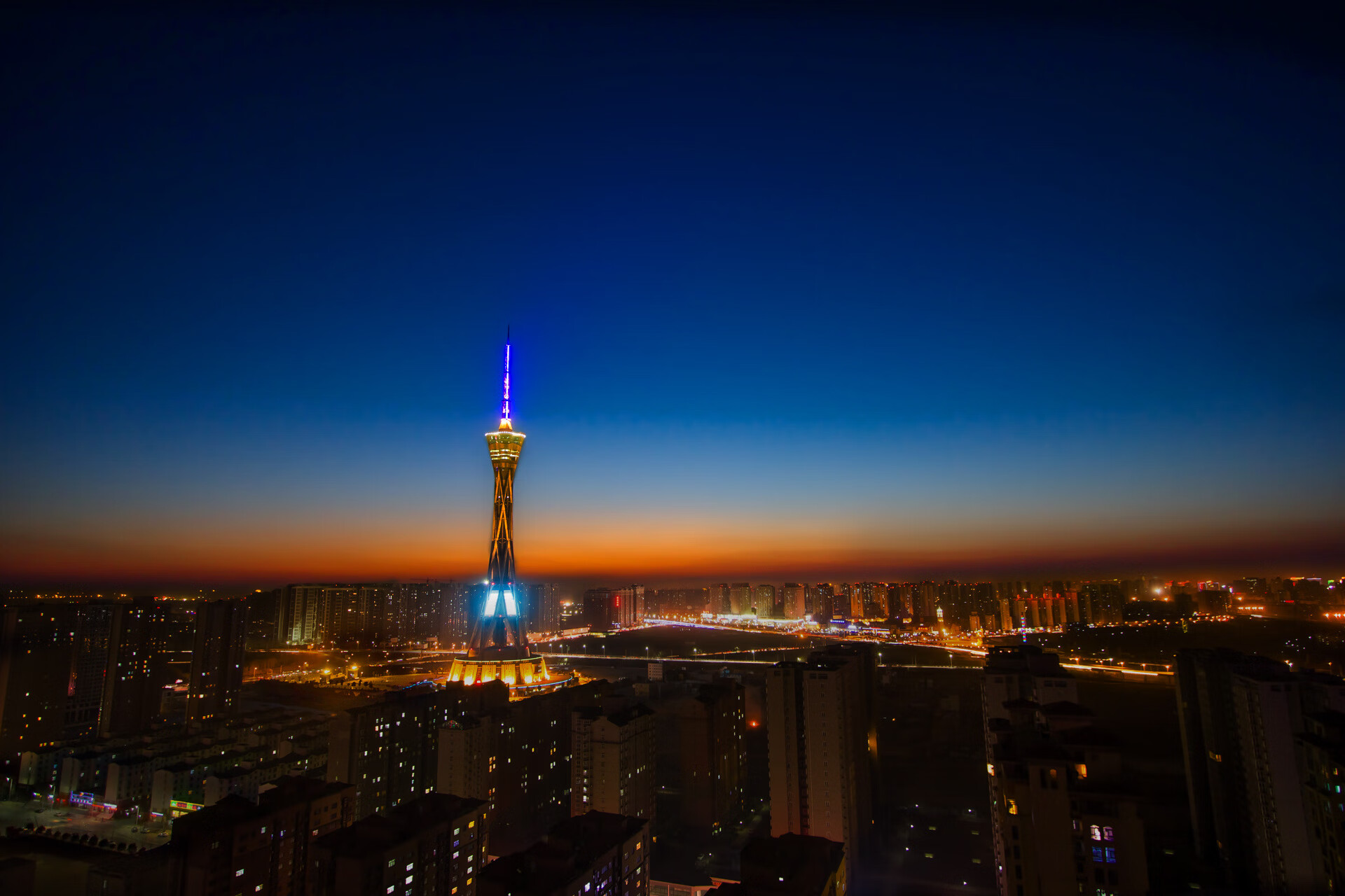 当汽车城流水线遭遇精密手术，马刺用新公式碾压活塞，锡安暴力美学成唯一变量
