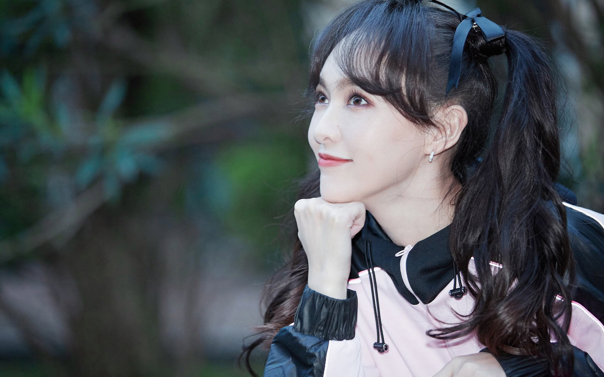 东方壁垒对阵西方蓝鹰，阿什拉夫一箭穿心，铸就跨洲传奇