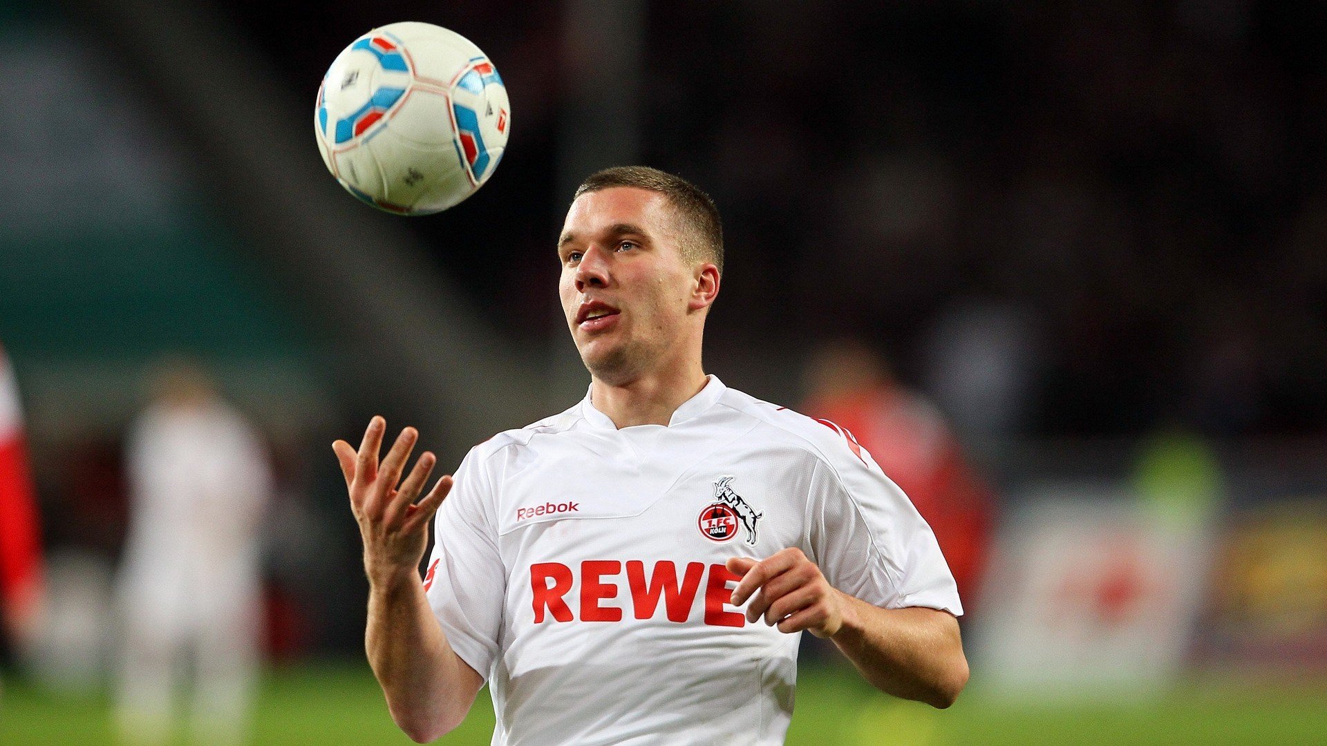 当篮球智慧降临绿茵场,一场提前终结悬念的欧冠半决赛